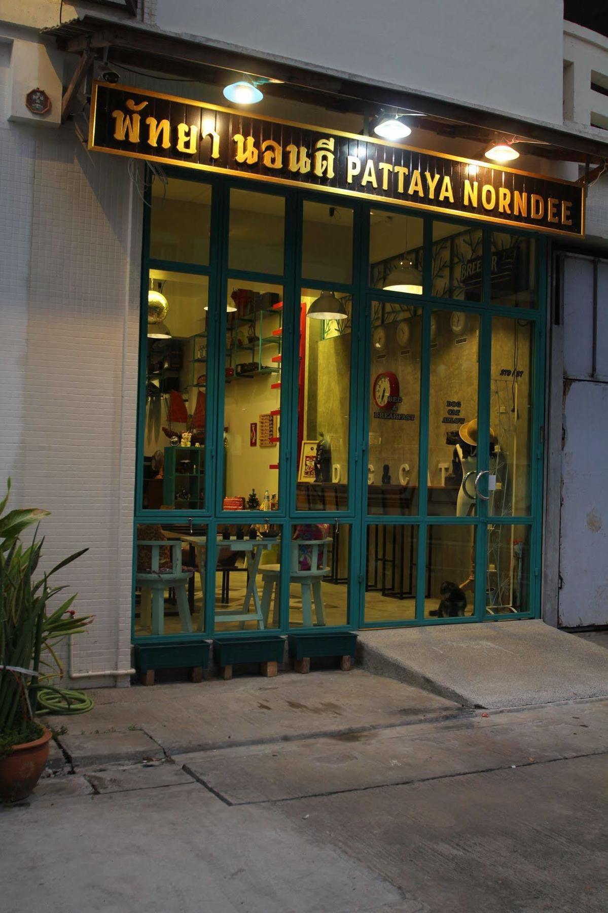 Pattaya Norndee Bed and Breakfast Buitenkant foto