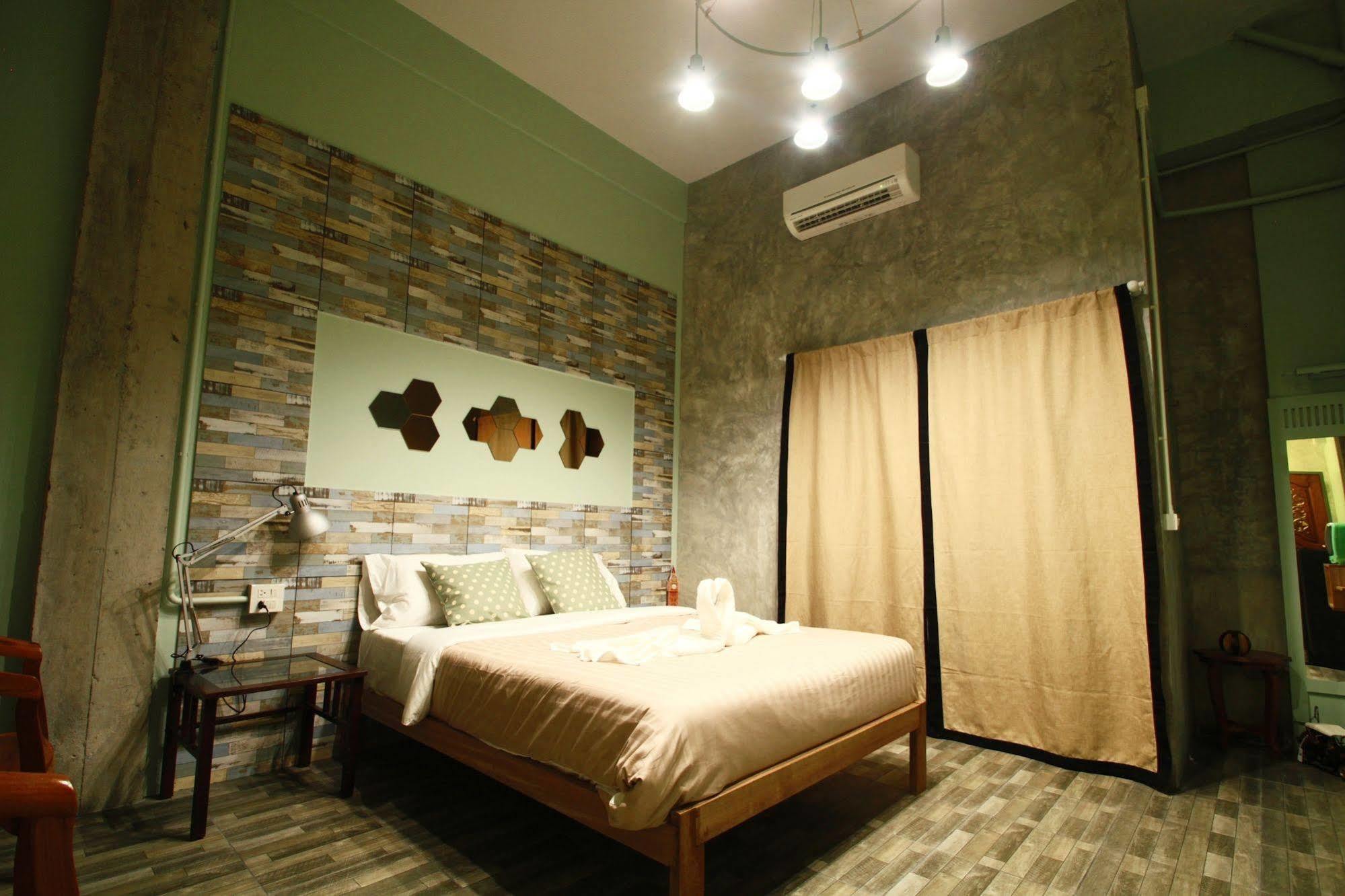 Pattaya Norndee Bed and Breakfast Buitenkant foto