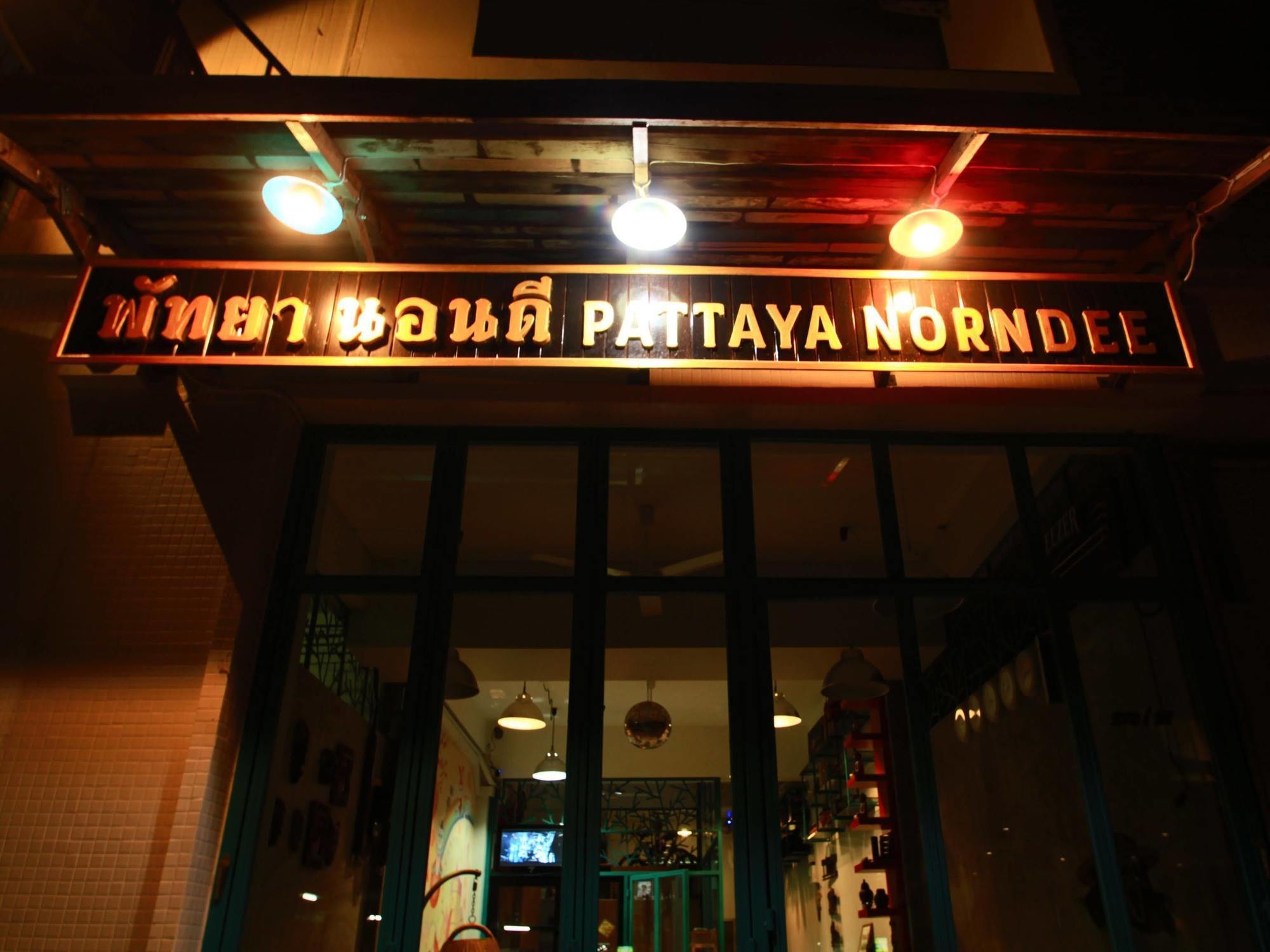 Pattaya Norndee Bed and Breakfast Buitenkant foto